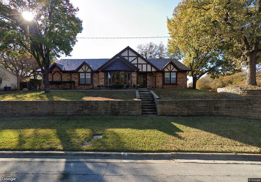 2241 Mountainview Dr, Hurst, TX 76054 - photo 1