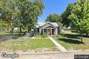 301 Parnell St, Hildreth, NE 68947