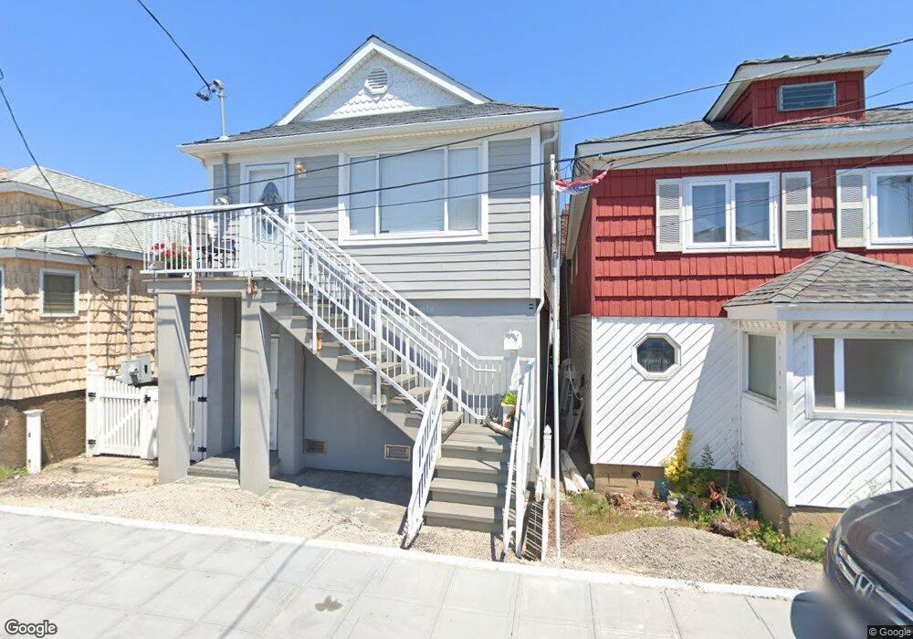 39 W 15th Rd, Broad Channel, NY 11693 - photo 1