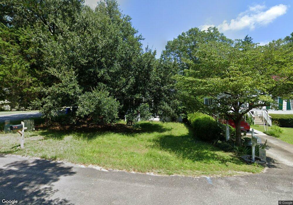 112 Desaussure St, Camden, SC 29020 - photo 1