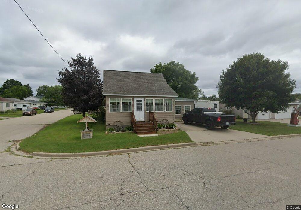 2119 15th Ave, Menominee, MI 49858 - photo 1