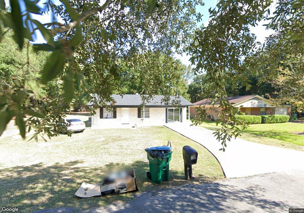 6706 Springwater St, Moss Point, MS 39563 - photo 1