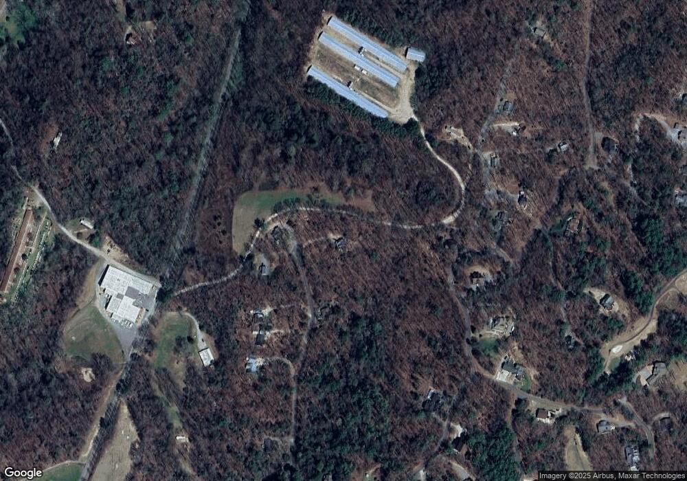 204 Chatawa Ct, Ellijay, GA 30540 - photo 1