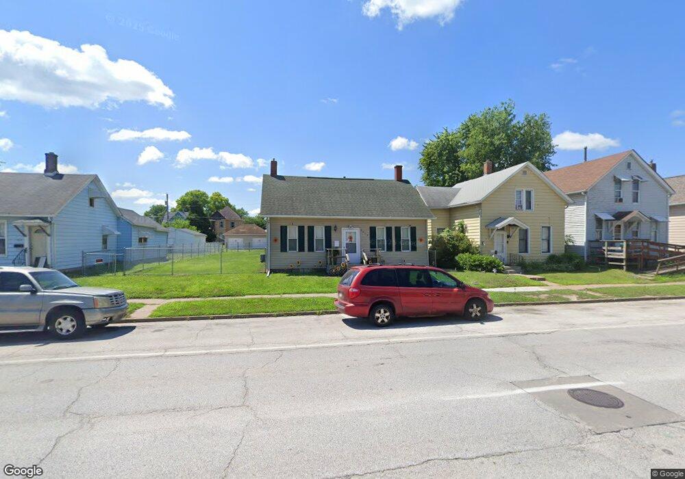 1619 W 4th St, Davenport, IA 52802 - photo 1