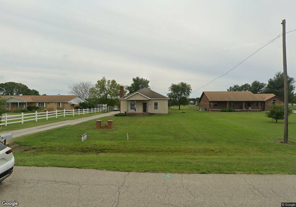 1906 W Maple St, Columbus, KS 66725 - photo 1