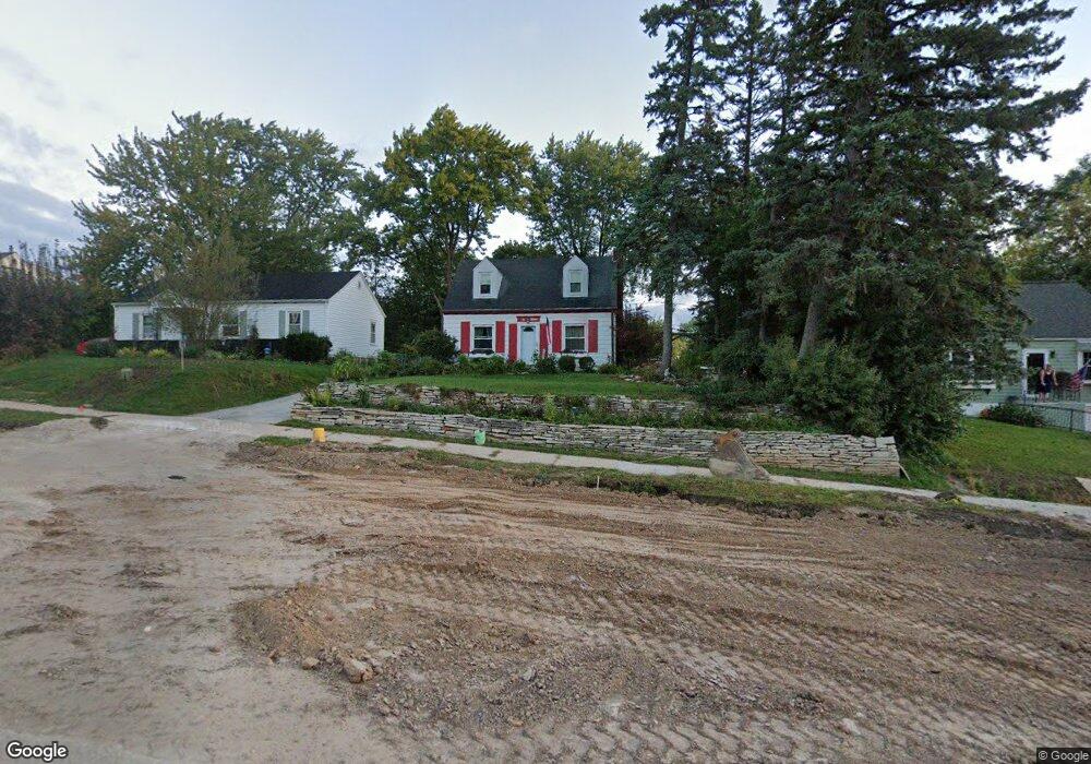 N84W16298 Menomonee Ave, Menomonee Falls, WI 53051 - photo 1