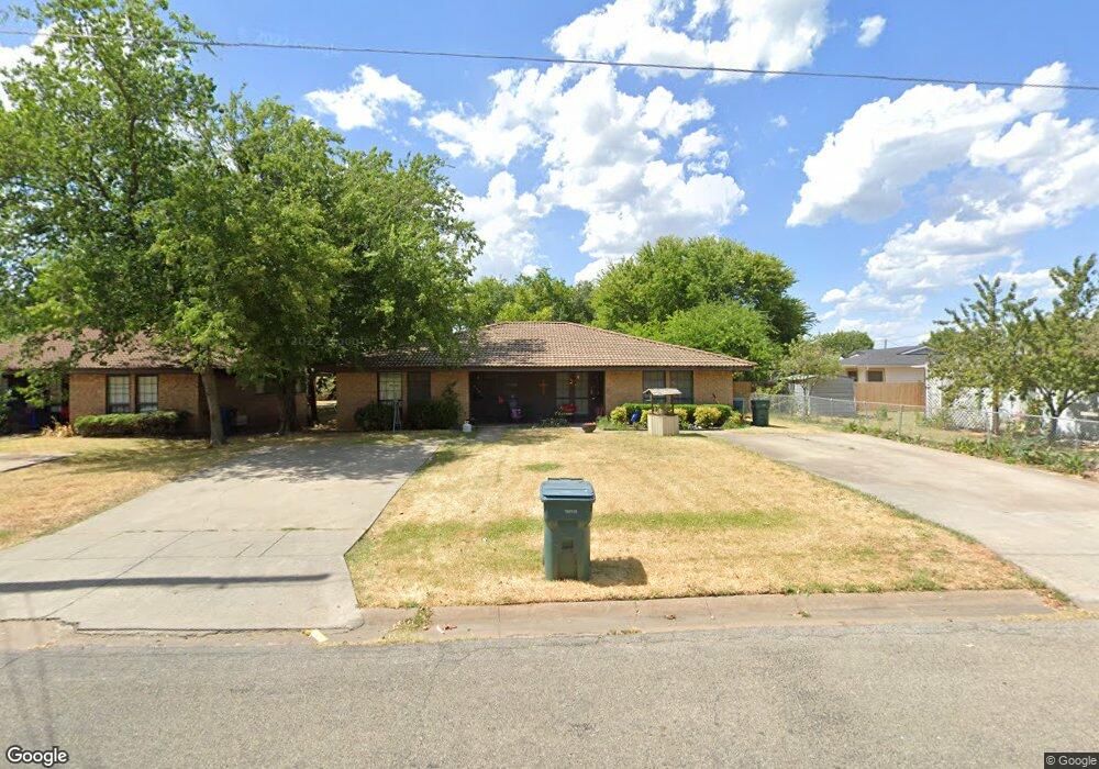 409 W Pelton St unit B, Sherman, TX 75092 - photo 1