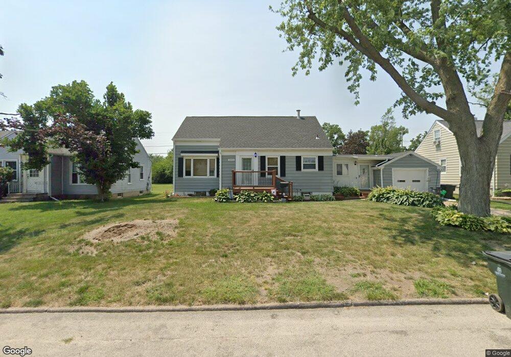 340 19th St NW, Cedar Rapids, IA 52405 - photo 1