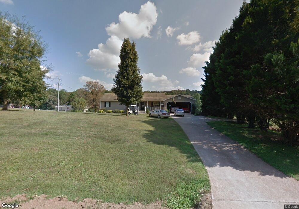 611 Henderson Rd, Gillsville, GA 30543 - photo 1