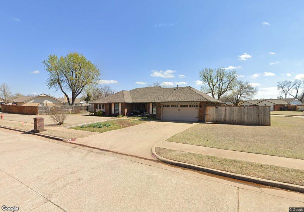1316 NE 20th Place, Moore, OK 73160 - photo 1
