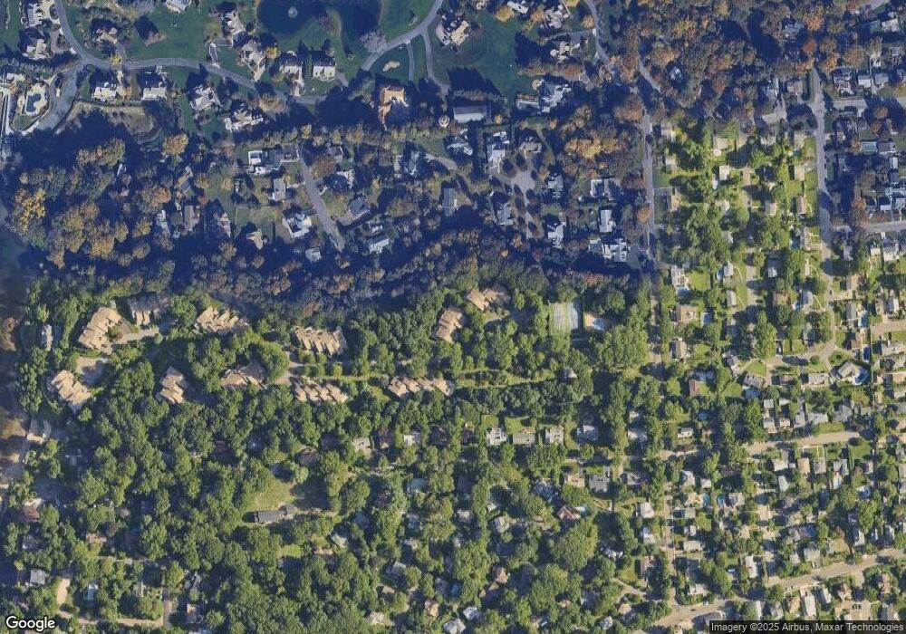 5 Willada Ln, Glen Cove, NY 11542 - photo 1