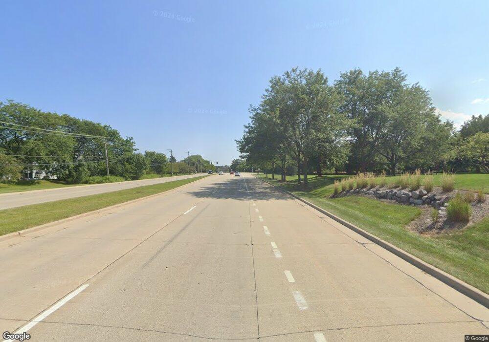 612 N Waukegan Rd, Lake Bluff, IL 60044 - photo 1