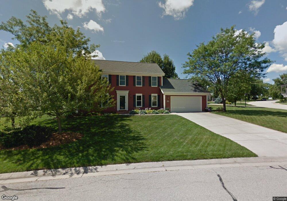 N78W15483 Haymeadow Rd, Menomonee Falls, WI 53051 - photo 1