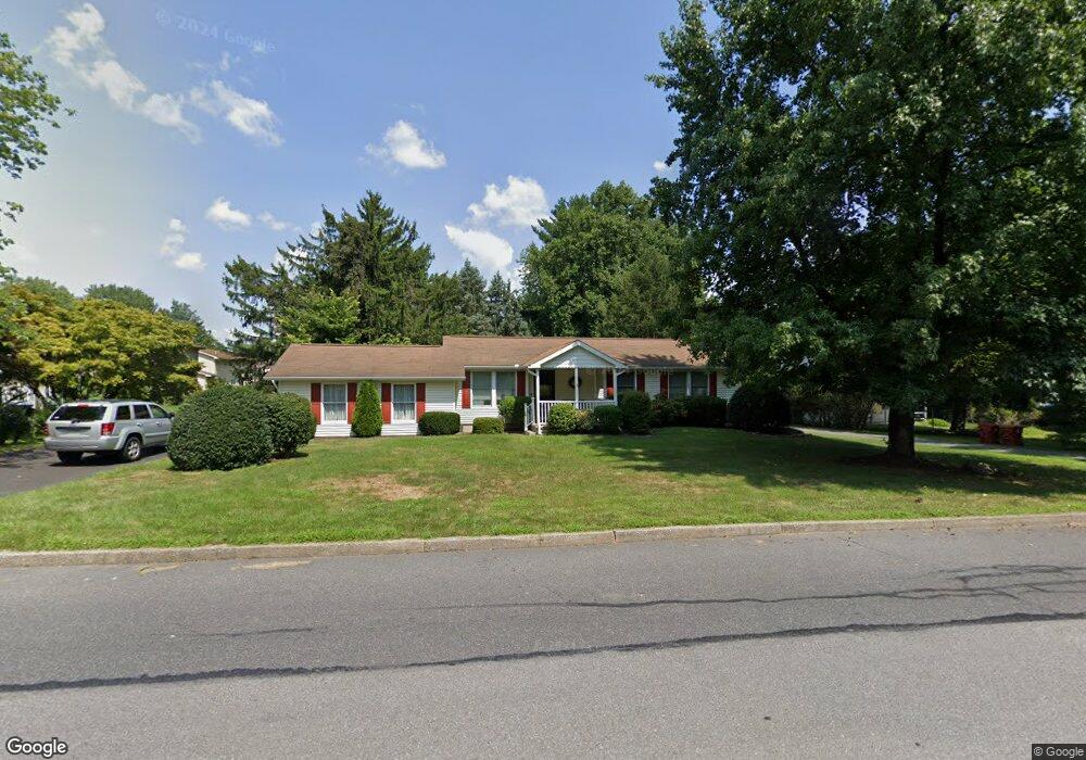 104 Ramblewood Dr, Easton, PA 18040 - photo 1