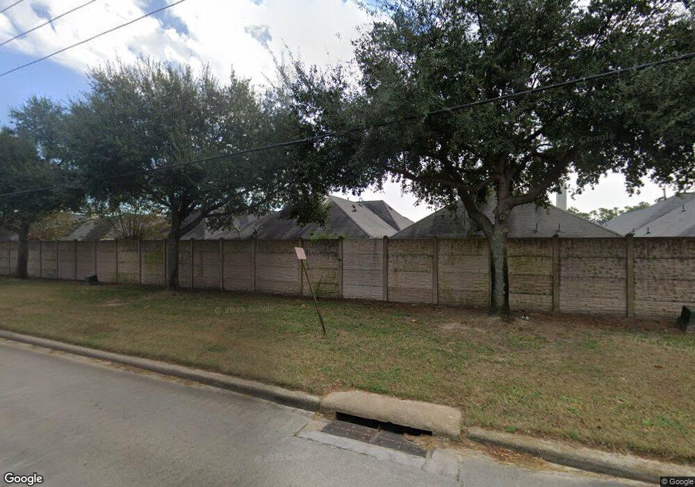 15815 Collinsville Dr, Tomball, TX 77377 - photo 1