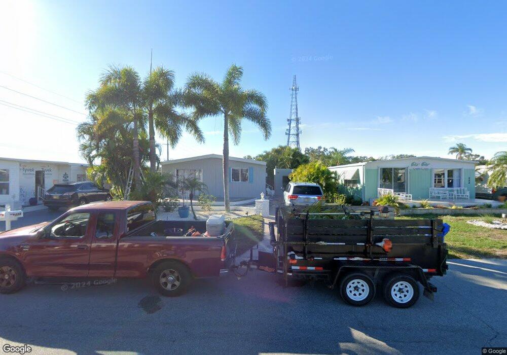 888 Zacapa Ave, Venice, FL 34285 - photo 1