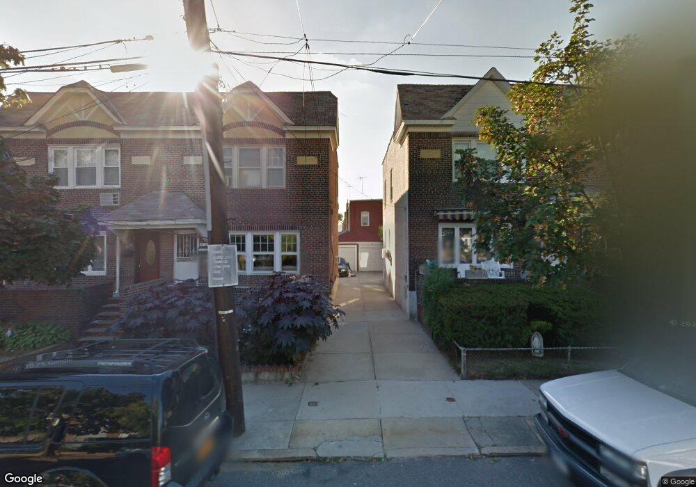 2404 147th St, Whitestone, NY 11357 - photo 1