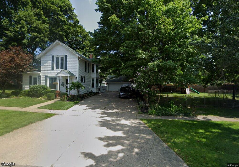 216 N Sycamore St, Marshall, MI 49068 - photo 1