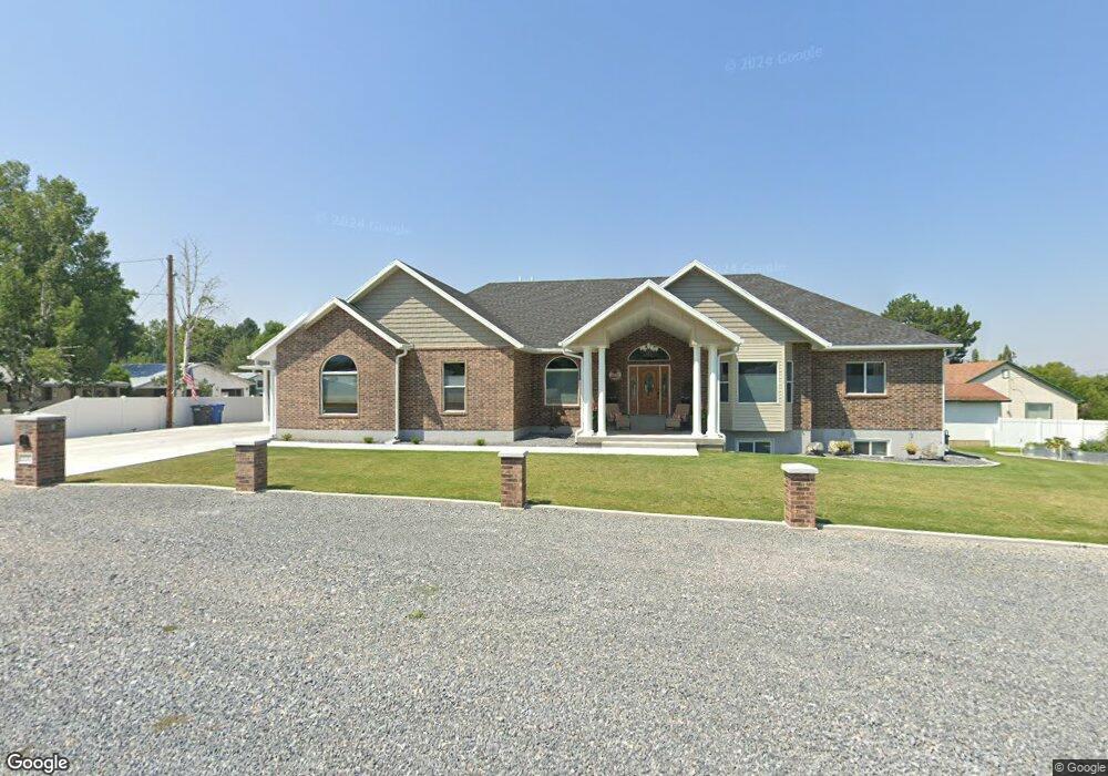 230 S 100 E, Hyrum, UT 84319 - photo 1