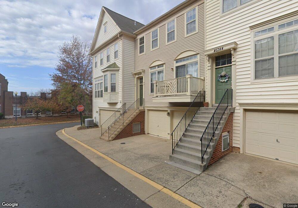 46342 Pryor Square unit 122, Sterling, VA 20165 - photo 1