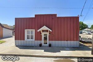 317 W Main St, Carlinville, IL 62626