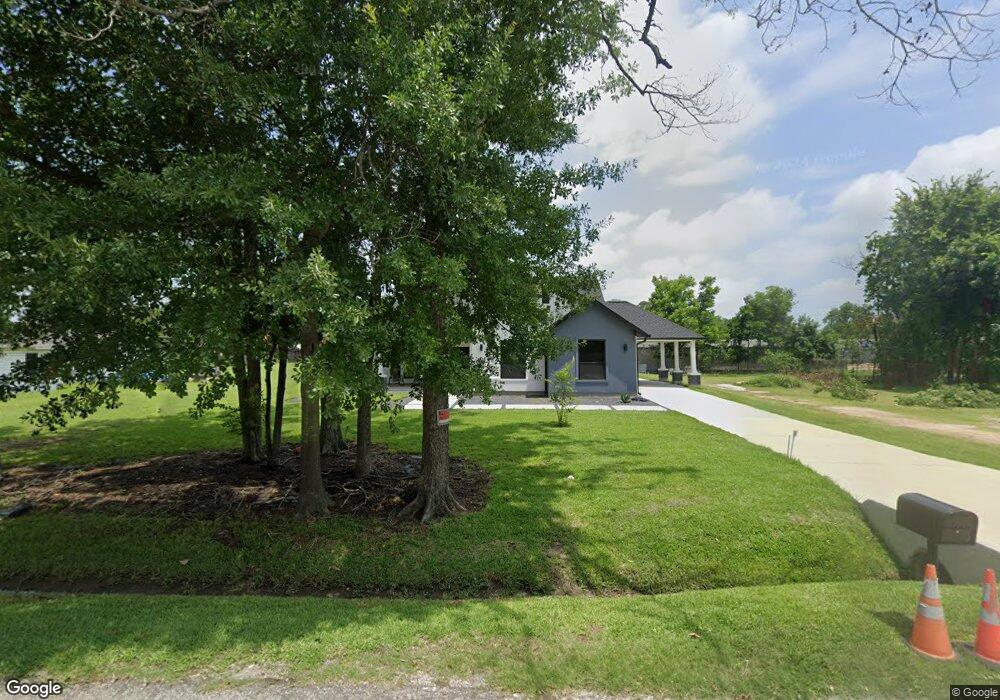 1015 Knight St, Houston, TX 77022 - photo 1