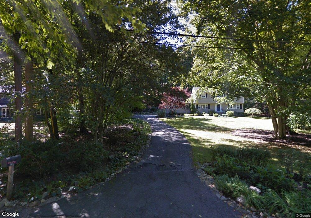 27 Hills Ln, Norwalk, CT 06850 - photo 1