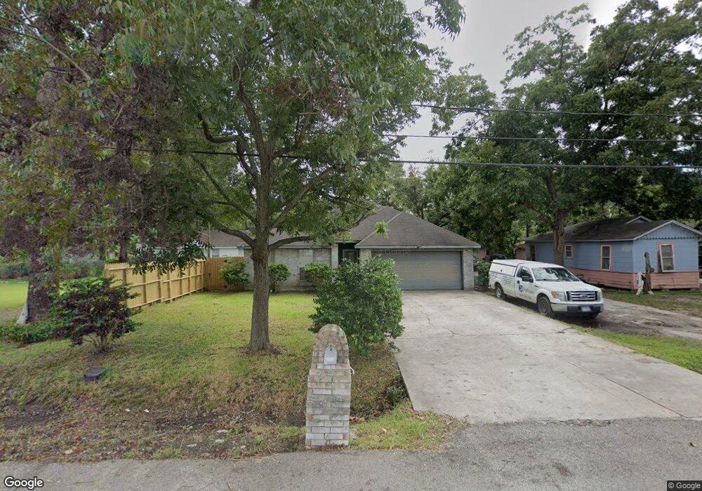 2912 Caplin St, Houston, TX 77026 - photo 1