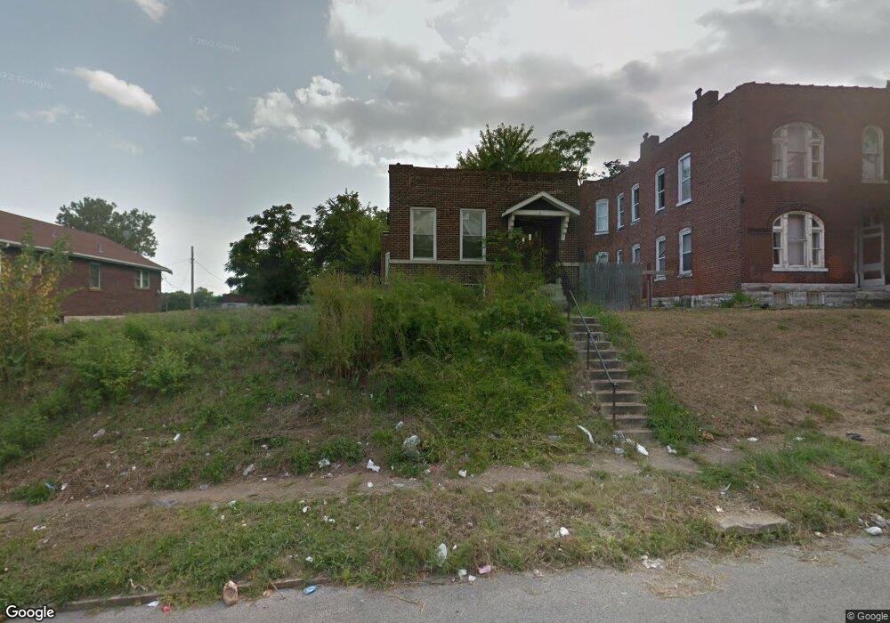 4610 Carter Ave, Saint Louis, MO 63115 - photo 1