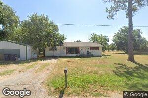 904 S 8th St, Comanche, OK 73529