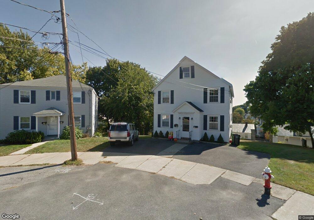 42 Hillcrest Cir unit 1, Watertown, MA 02472 - photo 1