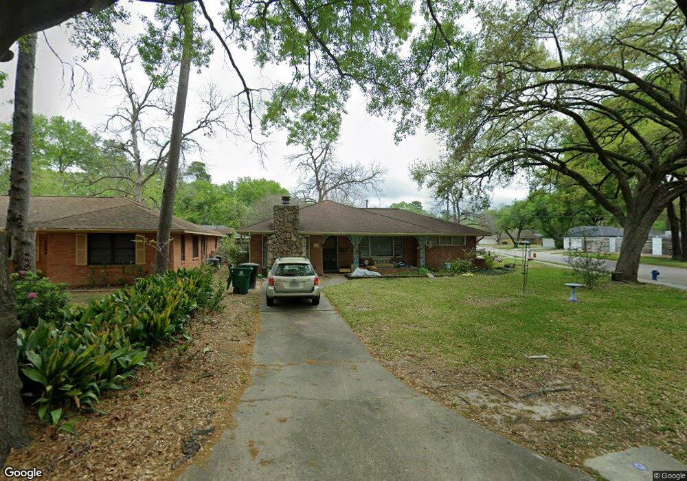 2202 Cheshire Ln, Houston, TX 77018 - photo 1