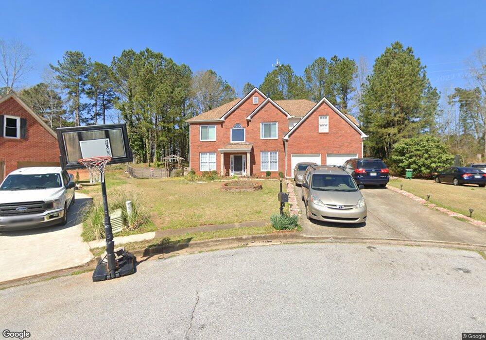 1025 Wake Robin Cir SW, Lilburn, GA 30047 - photo 1