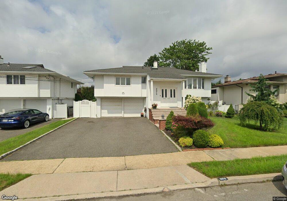 2978 Shore Dr, Merrick, NY 11566 - photo 1