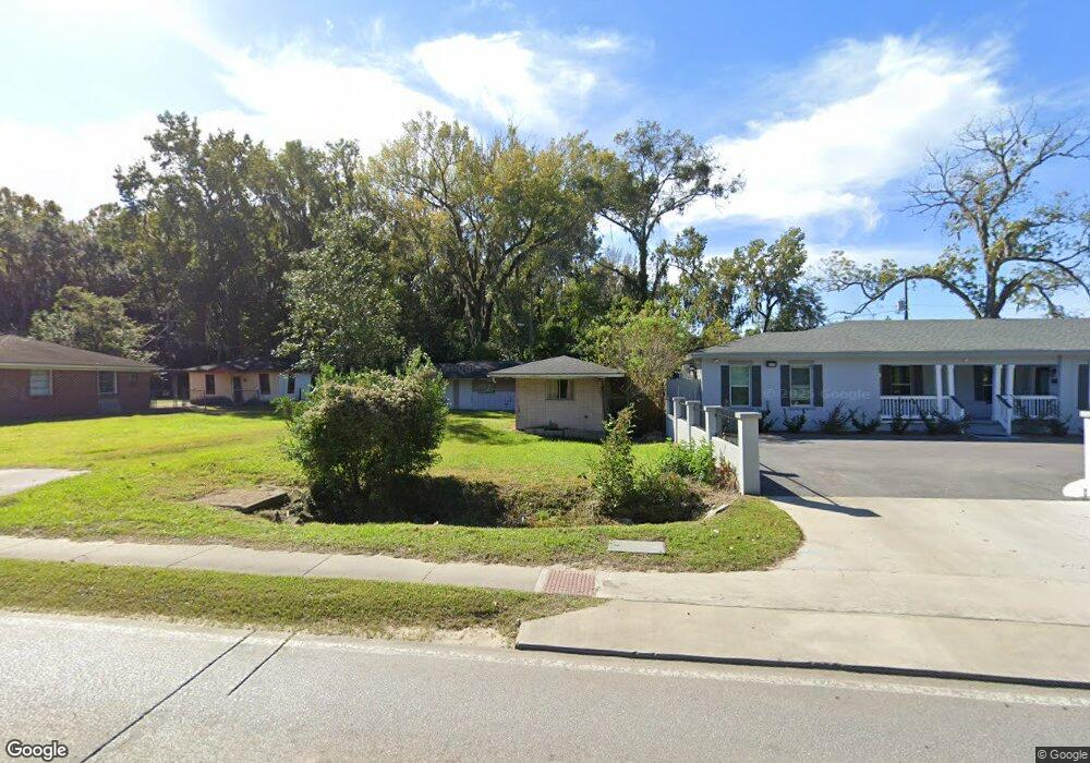 711 W 52nd St, Savannah, GA 31405 - photo 1