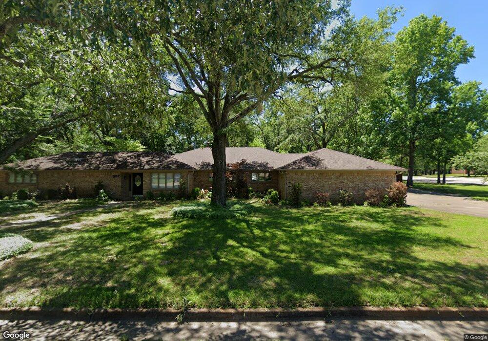 922 Charleston Dr, Tyler, TX 75703 - photo 1