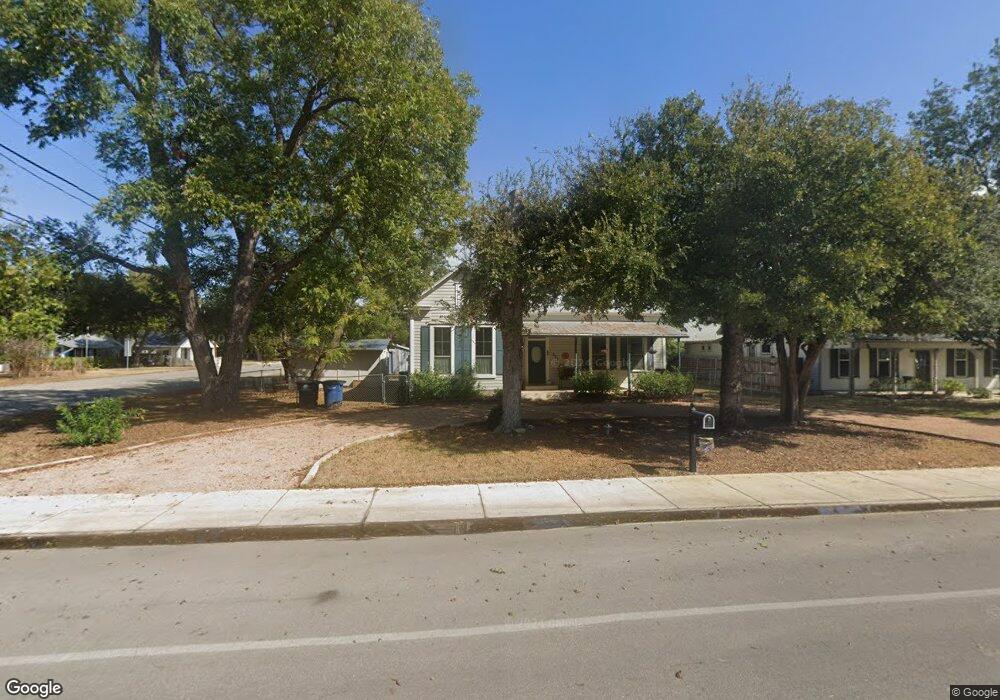 284 N Veramendi Ave, New Braunfels, TX 78130 - photo 1