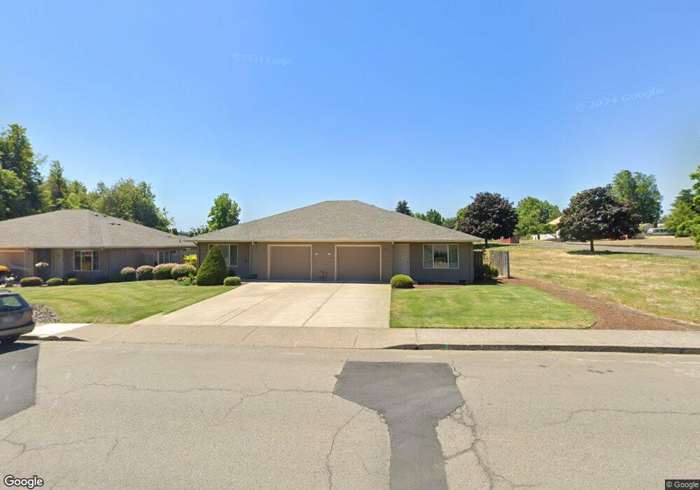 197 SE Lacreole Dr, Dallas, OR 97338 - photo 1