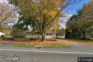 128 Litchfield Rd, Morris, CT 06763