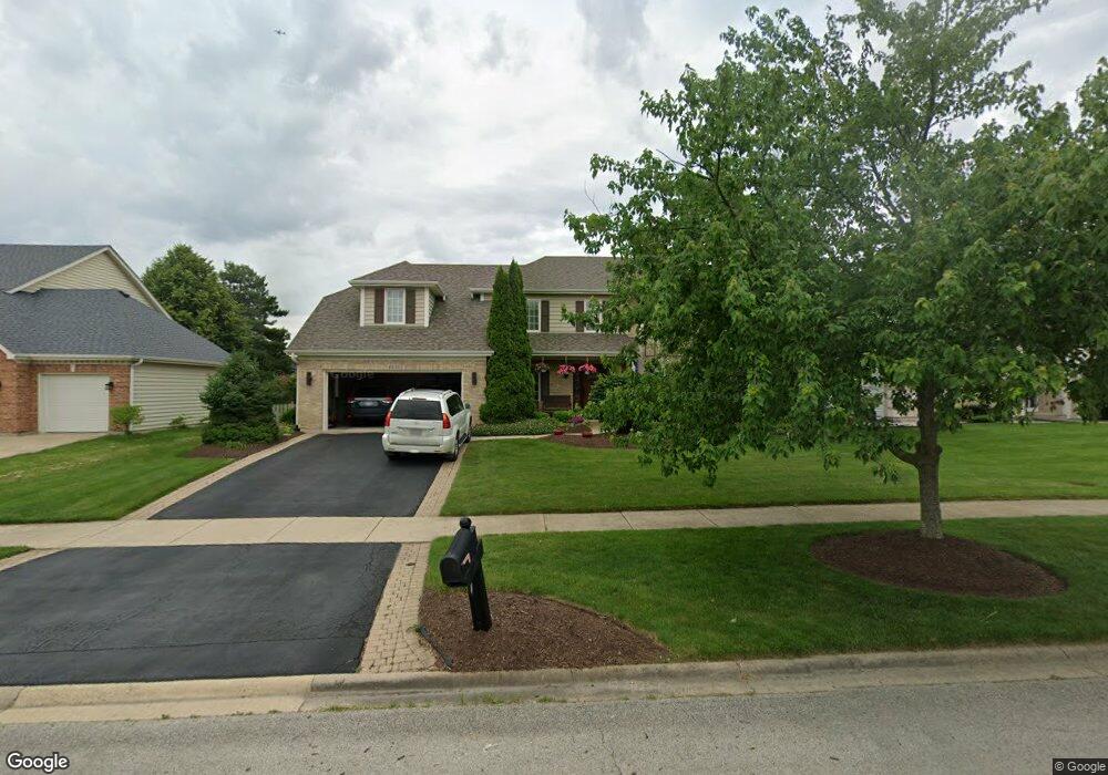4836 Fesseneva Ln, Naperville, IL 60564 - photo 1