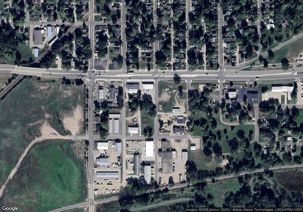 301 Columbus Ave, Albert Lea, MN 56007 - photo 1