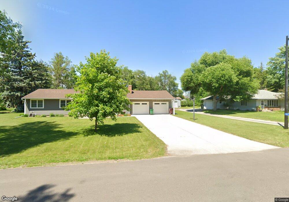 827 Westwood Dr, Alexandria, MN 56308 - photo 1