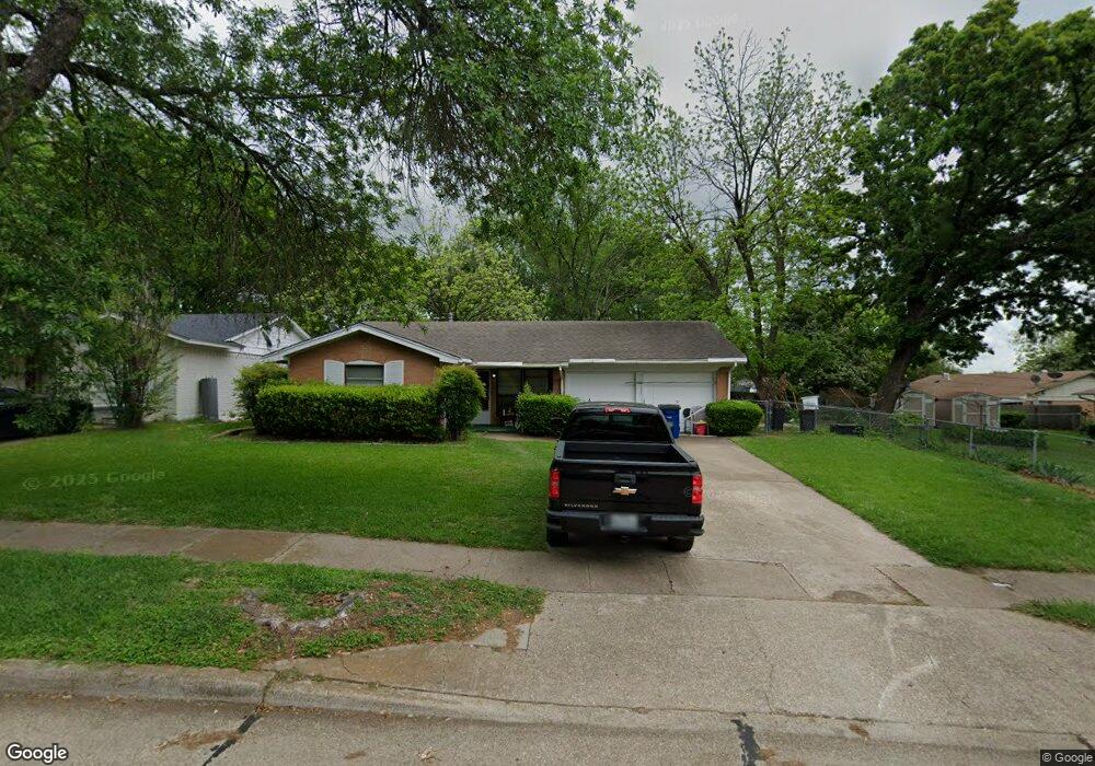 528 Cherry Ln, Ennis, TX 75119 - photo 1