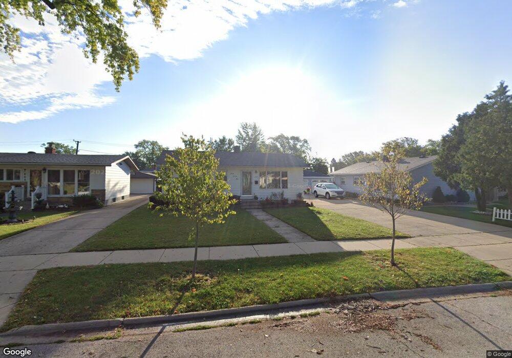 1673 S Chestnut St, Des Plaines, IL 60018 - photo 1