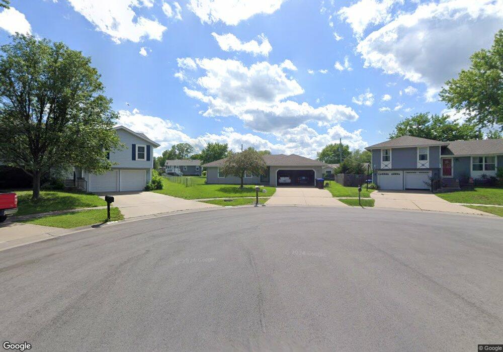 2538 SW Stutley Ct, Topeka, KS 66614 - photo 1