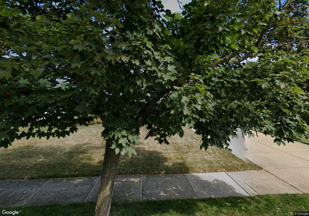 30239 Overlook Dr, Wickliffe, OH 44092 - photo 1