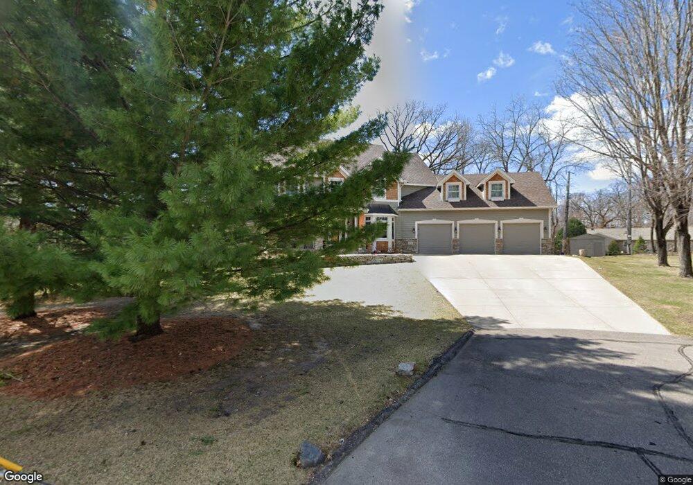 4848 Woodridge Ct, Minnetonka, MN 55345 - photo 1