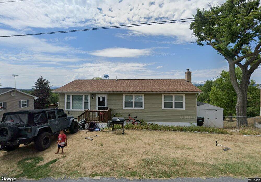 357 Lee St, Strasburg, VA 22657 - photo 1