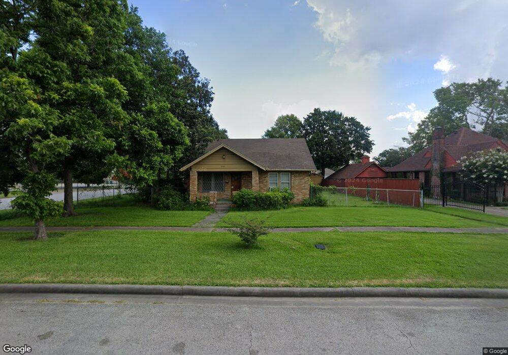 8001 Ithaca St, Houston, TX 77017 - photo 1