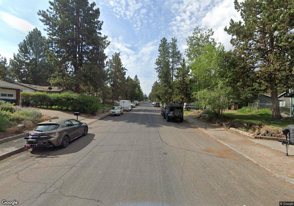 17 SE Douglas St, Bend, OR 97702 - photo 1